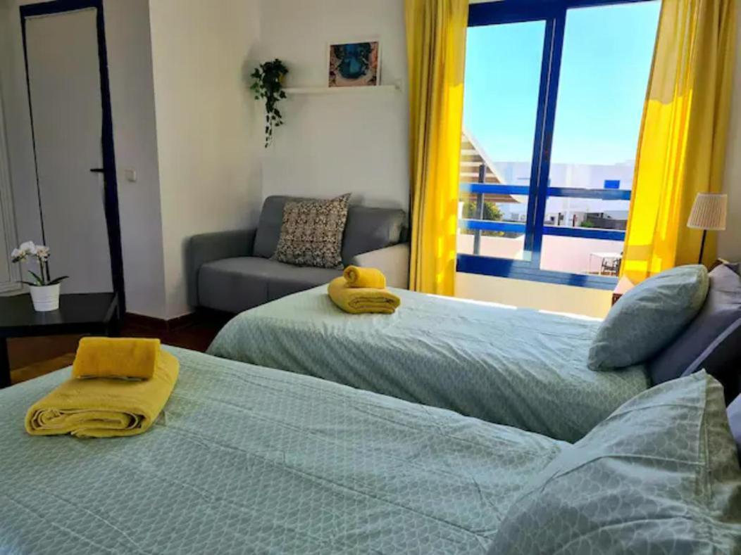 Apartamento Papagayo Con Piscina Privada Playa Blanca  Exterior photo
