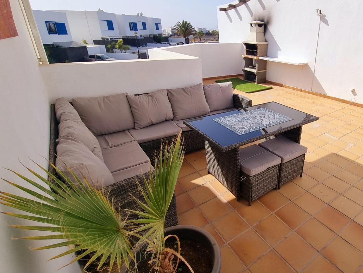 Apartamento Papagayo Con Piscina Privada Playa Blanca  Exterior photo